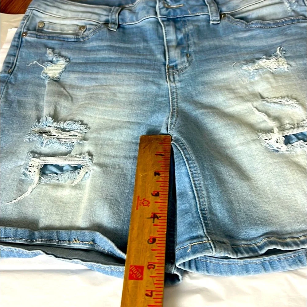 Denim distress shorts